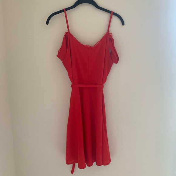 Lace Wrap Dress - Picture 6 of 7